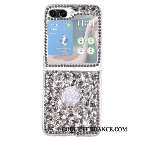 Coque Samsung Galaxy Z Flip 5 Breloques Rose Blanche